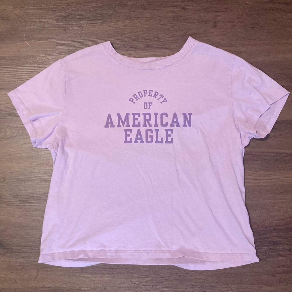 American Eagle cropped purple tee shirt